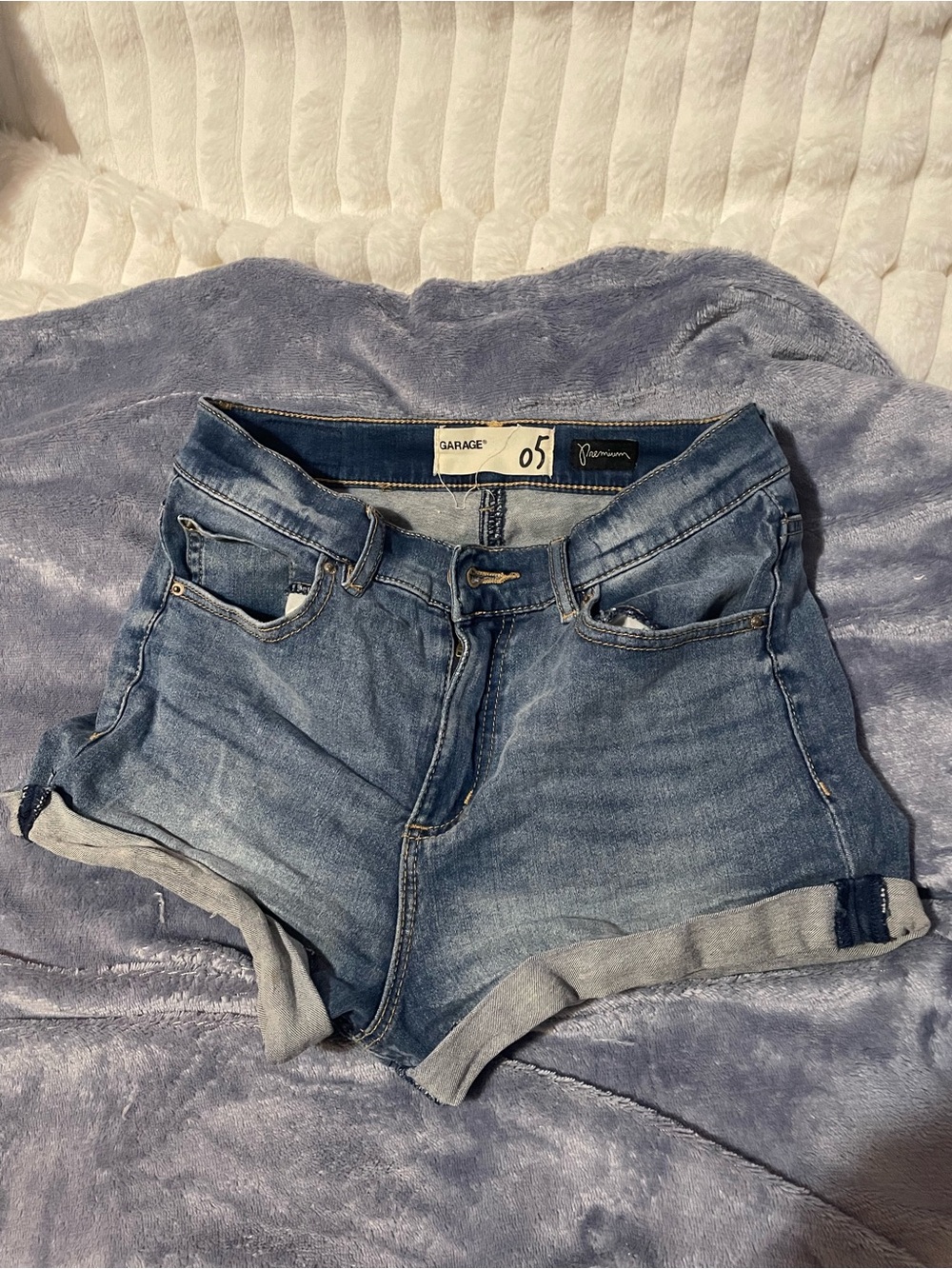 cute garage denim rolled cuff jean shorts!